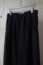 將圖片載入圖庫檢視器 Le&#39;DEMURA wide pants unisex
