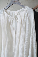 將圖片載入圖庫檢視器 Le&#39;ZUKAI French puff-sleeve top
