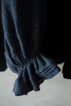 將圖片載入圖庫檢視器 Le&#39;ZUKAI French puff-sleeve top
