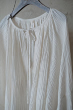 將圖片載入圖庫檢視器 Le&#39;ZUKAI French puff-sleeve top
