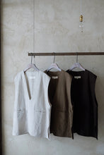 將圖片載入圖庫檢視器 Le&#39;CHISAE linen vest/top unisex
