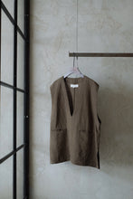 將圖片載入圖庫檢視器 Le&#39;CHISAE linen vest/top unisex

