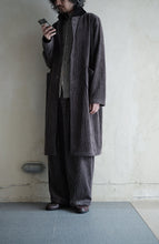 將圖片載入圖庫檢視器 Le'YAGITA corduroy long coat unisex
