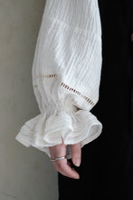 將圖片載入圖庫檢視器 Le'ZUKAI French puff-sleeve top
