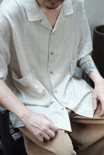將圖片載入圖庫檢視器 Le'PARUKI Tencel short-sleeved shirt w/pockets unisex
