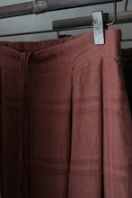 將圖片載入圖庫檢視器 Le'JINTA plaid linen skirt
