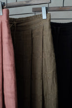 將圖片載入圖庫檢視器 Le'JINTA plaid linen skirt
