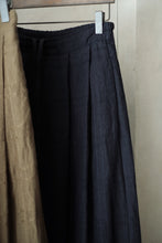 將圖片載入圖庫檢視器 Le'JINTA plaid linen skirt
