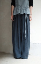 將圖片載入圖庫檢視器 Le'ARICHI linen pleated pants unisex
