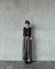 將圖片載入圖庫檢視器 Le&#39;FUKA linen wide pants unisex
