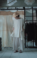 將圖片載入圖庫檢視器 Le&#39;TAGIMA linen long / top w/pockets unisex
