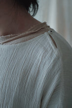 將圖片載入圖庫檢視器 Le&#39;TAGIMA linen long / top w/pockets unisex
