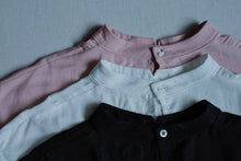 將圖片載入圖庫檢視器 Le&#39;CHAMII pullover blouse w/pockets
