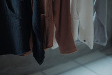 將圖片載入圖庫檢視器 Le'Layer-gauze / shirt/top unisex (new colors)
