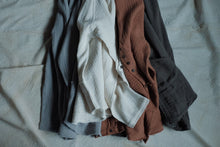 將圖片載入圖庫檢視器 Le&#39;Layer-gauze / shirt/top unisex (new colors)
