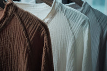 將圖片載入圖庫檢視器 Le'Layer-gauze / shirt/top unisex (new colors)
